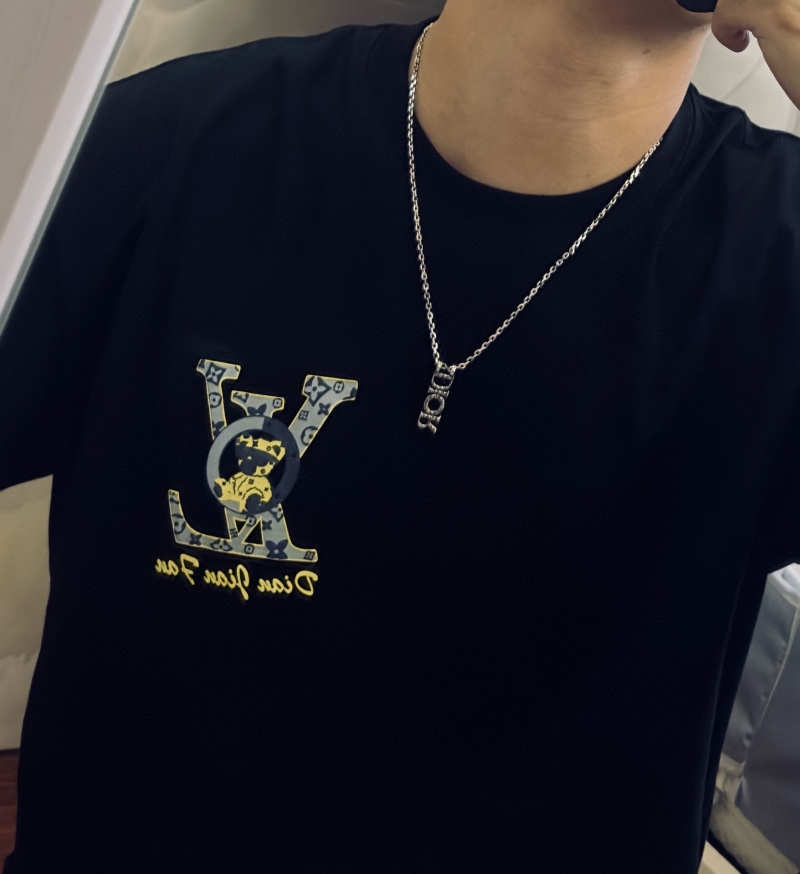 chr1st1an D10r necklaces